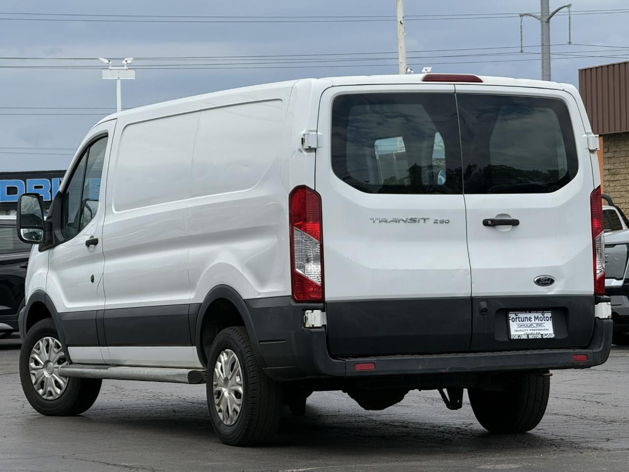 Ford Transit Van T-250 130" Low Rf 9000 GVWR Swing-Out RH Dr 2019