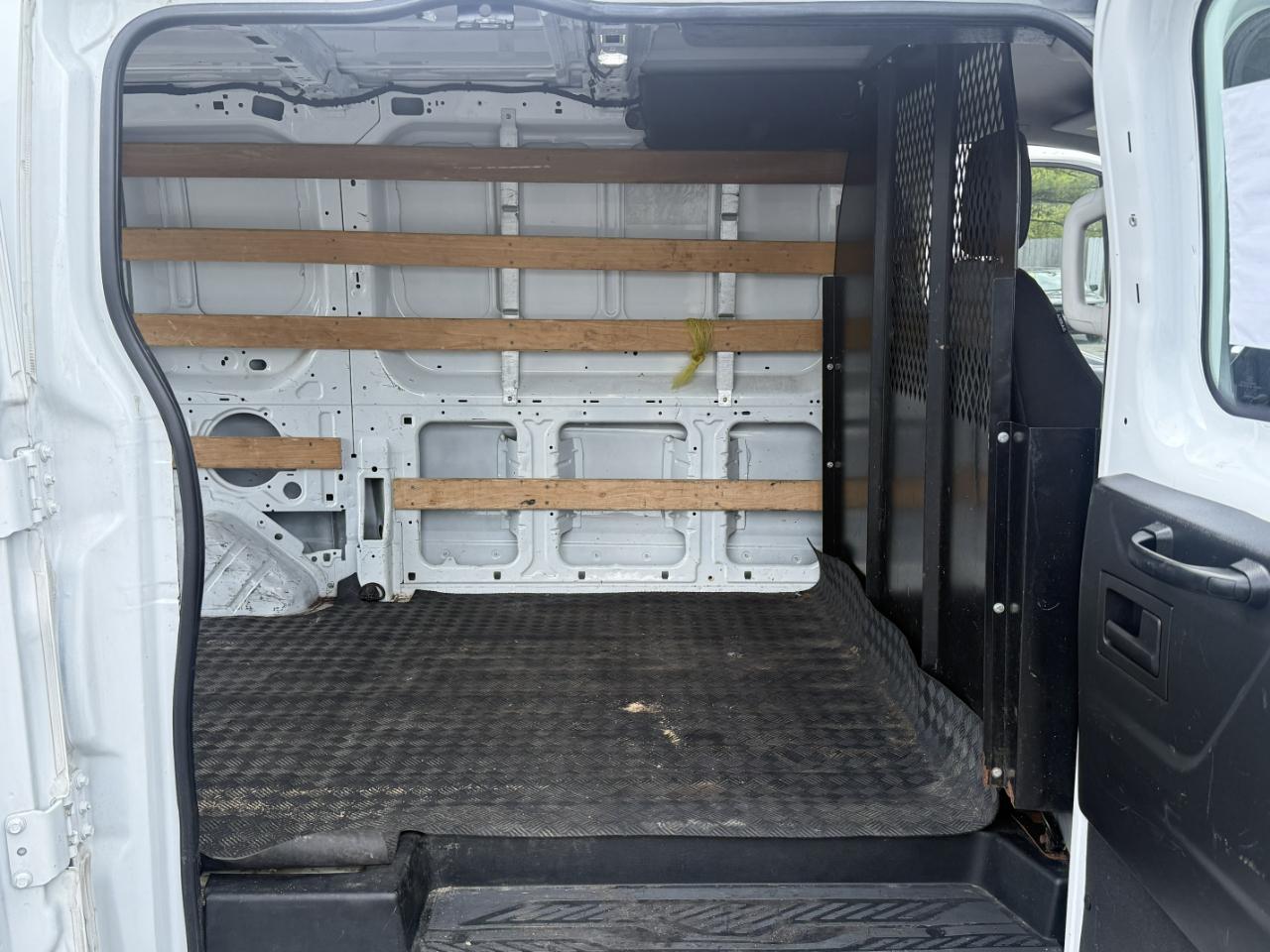 Ford Transit Van T-250 130" Low Rf 9000 GVWR Swing-Out RH Dr 2019
