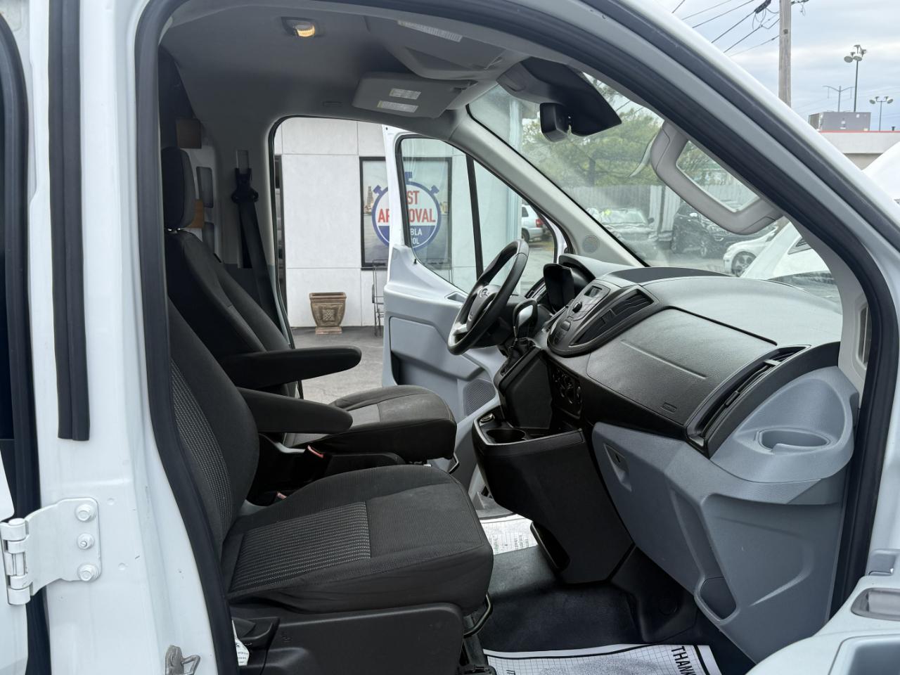 Ford Transit Van T-250 130" Low Rf 9000 GVWR Swing-Out RH Dr 2019