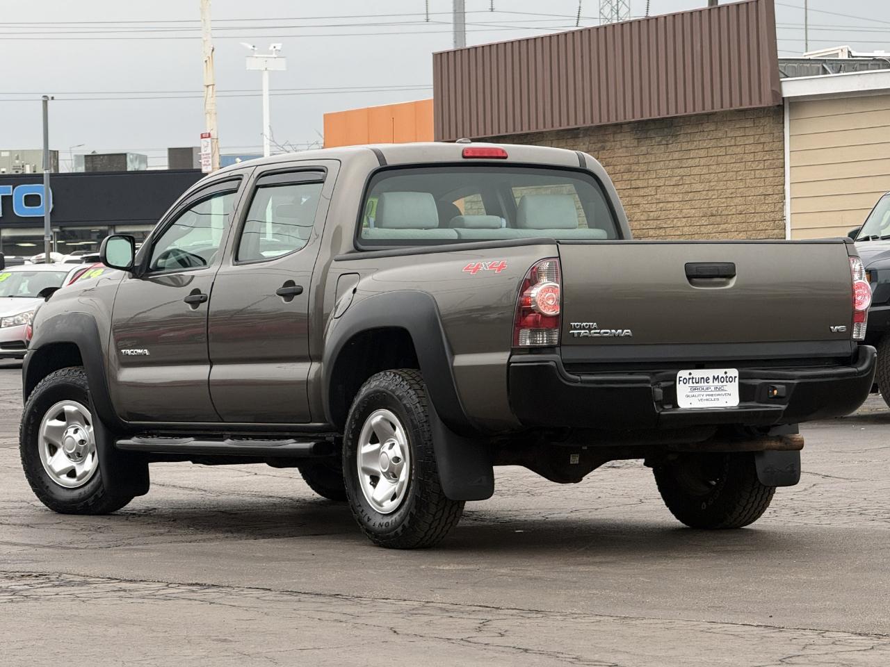 Toyota Tacoma 4WD Double V6 AT (Natl) 2010