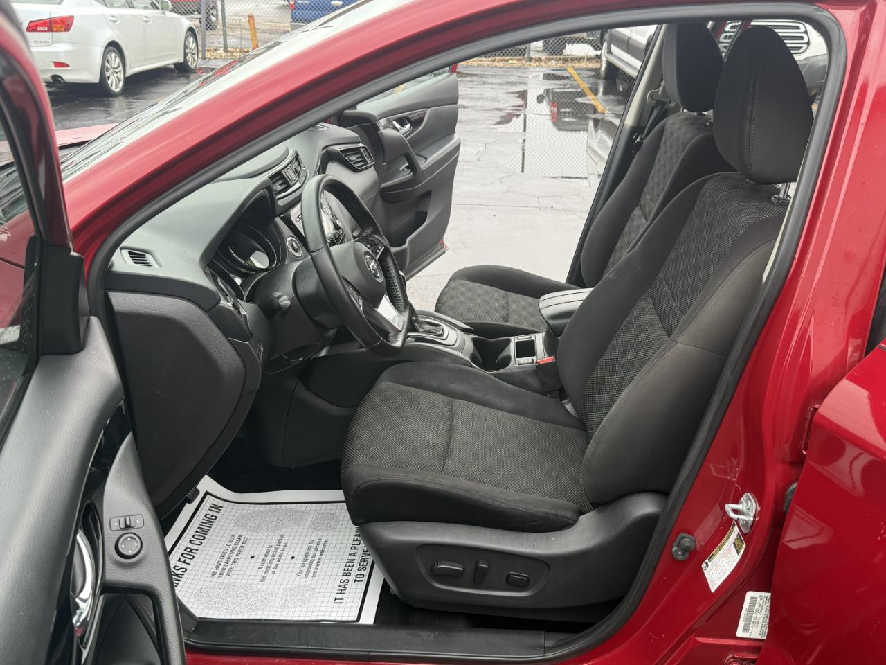 Nissan Rogue Sport AWD SV 2018