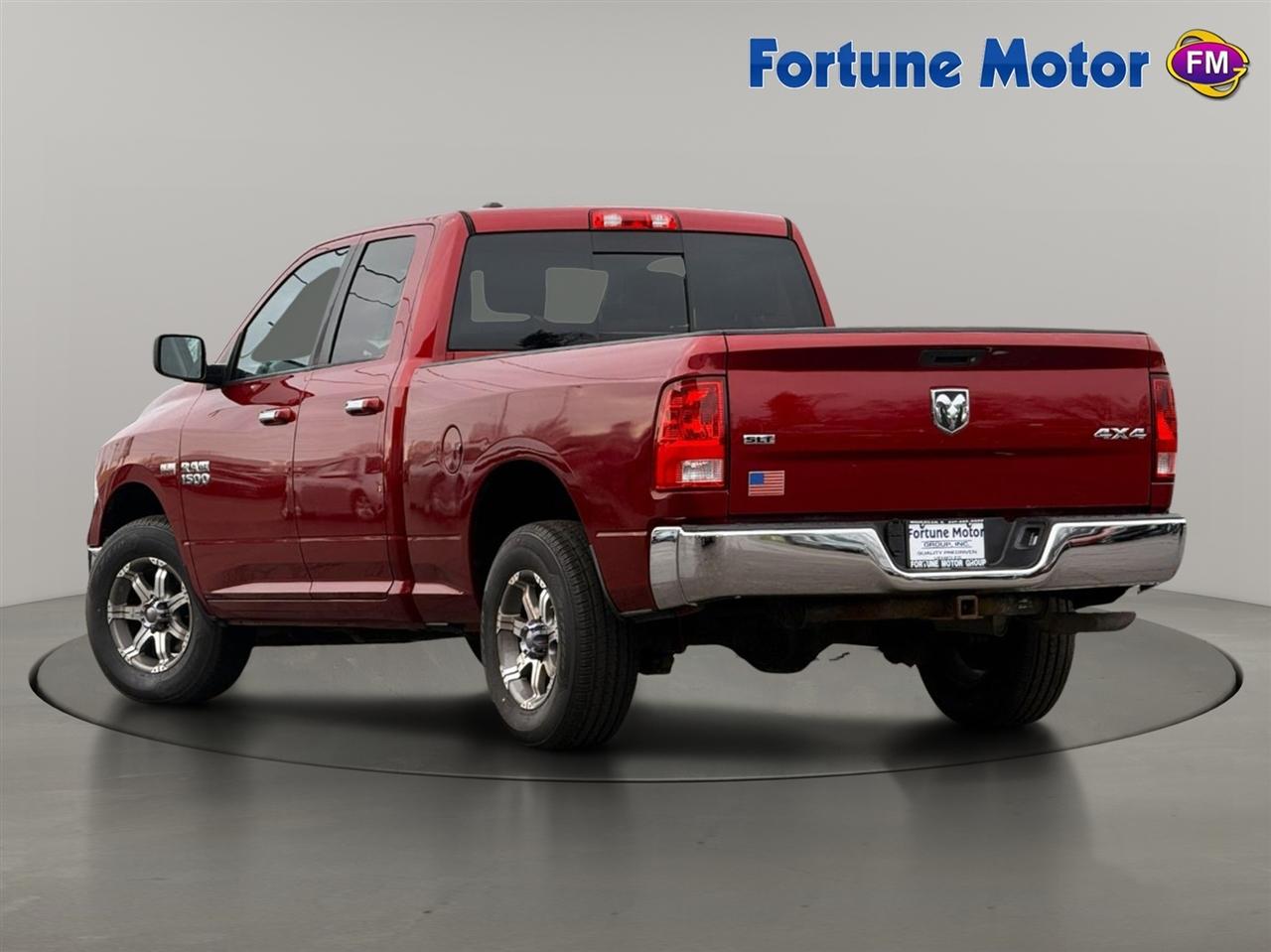 RAM 1500 4WD Quad Cab 140.5" SLT 2014