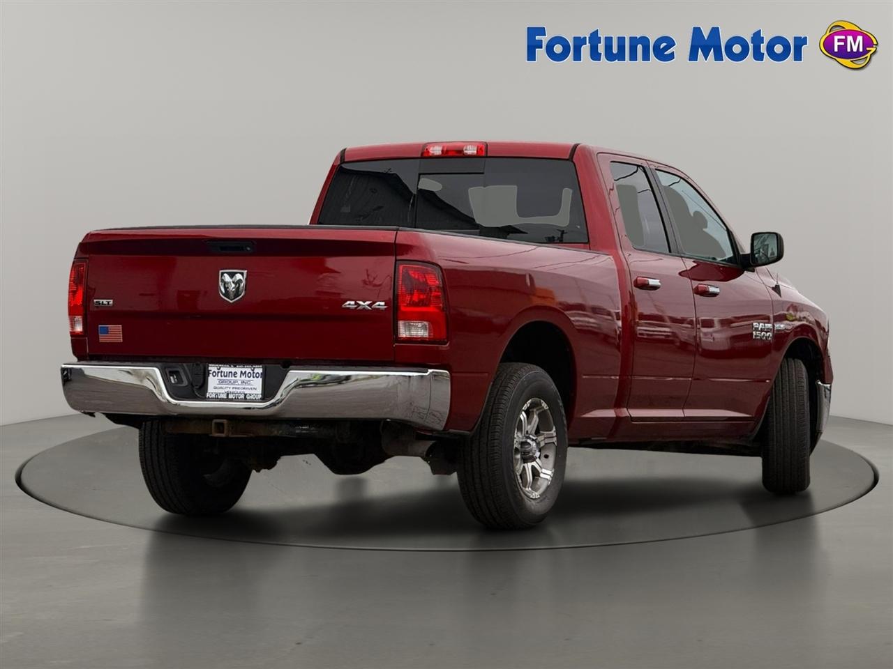 RAM 1500 4WD Quad Cab 140.5" SLT 2014