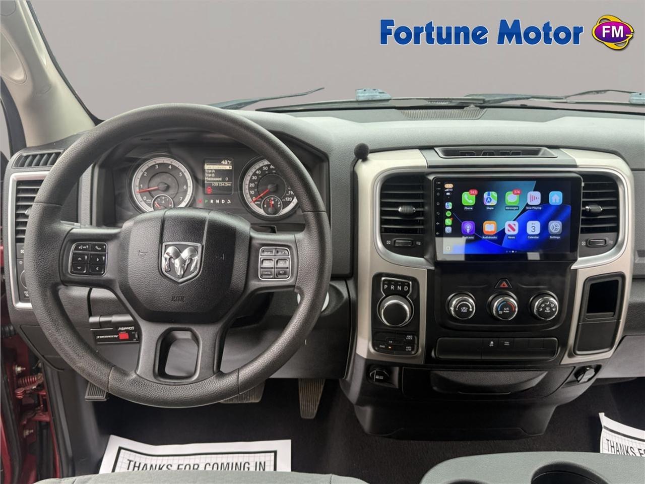 RAM 1500 4WD Quad Cab 140.5" SLT 2014