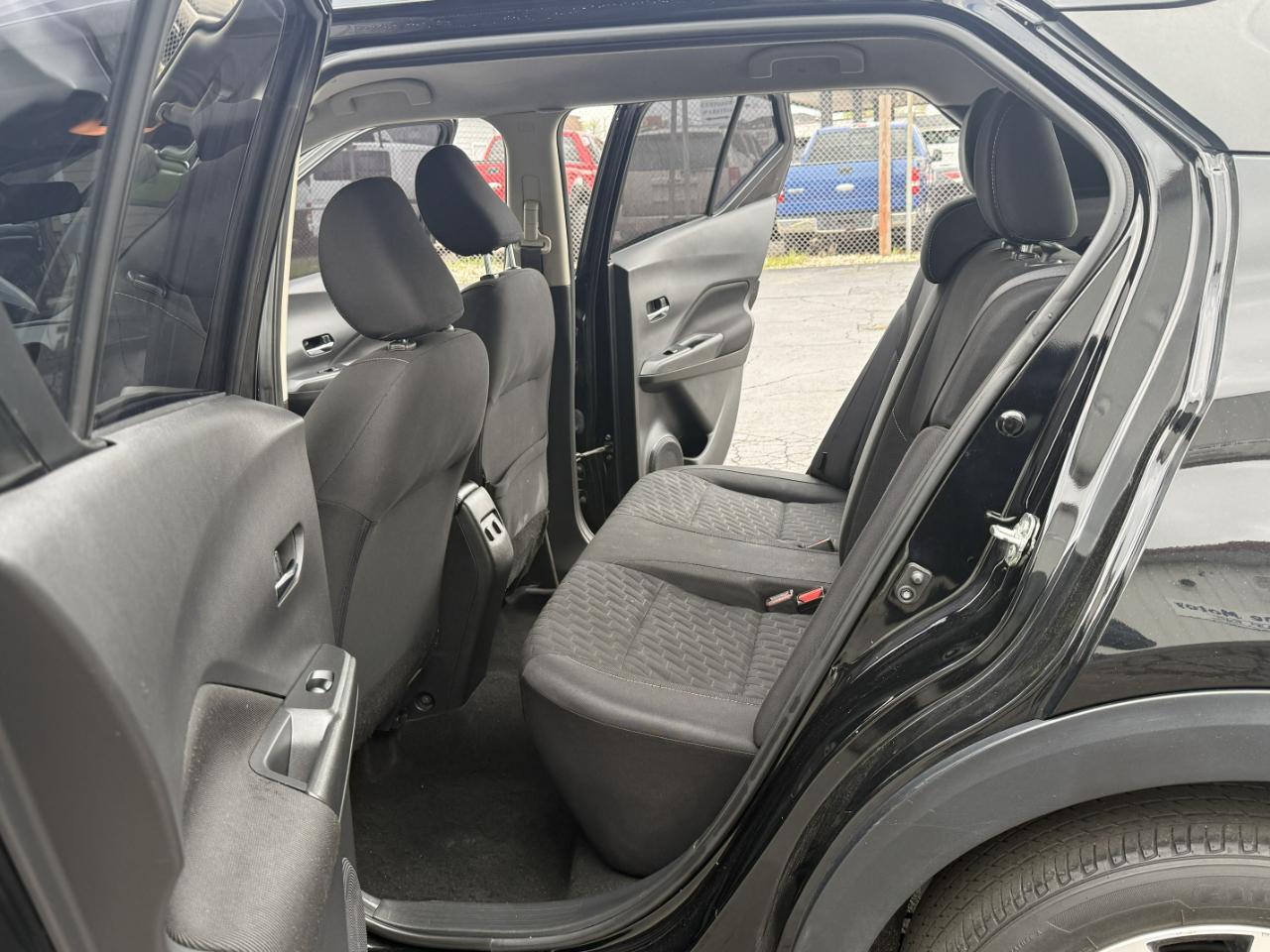 Nissan Kicks SV FWD 2021
