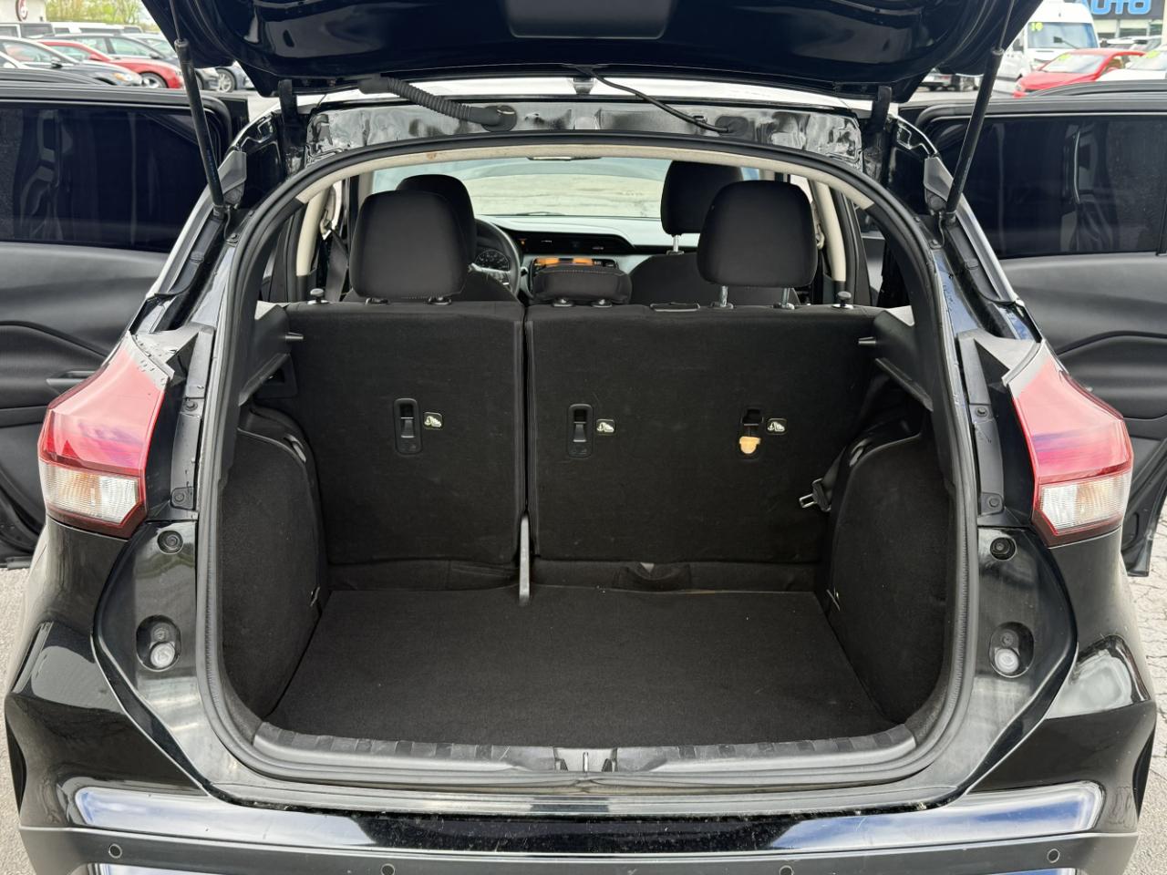 Nissan Kicks SV FWD 2021