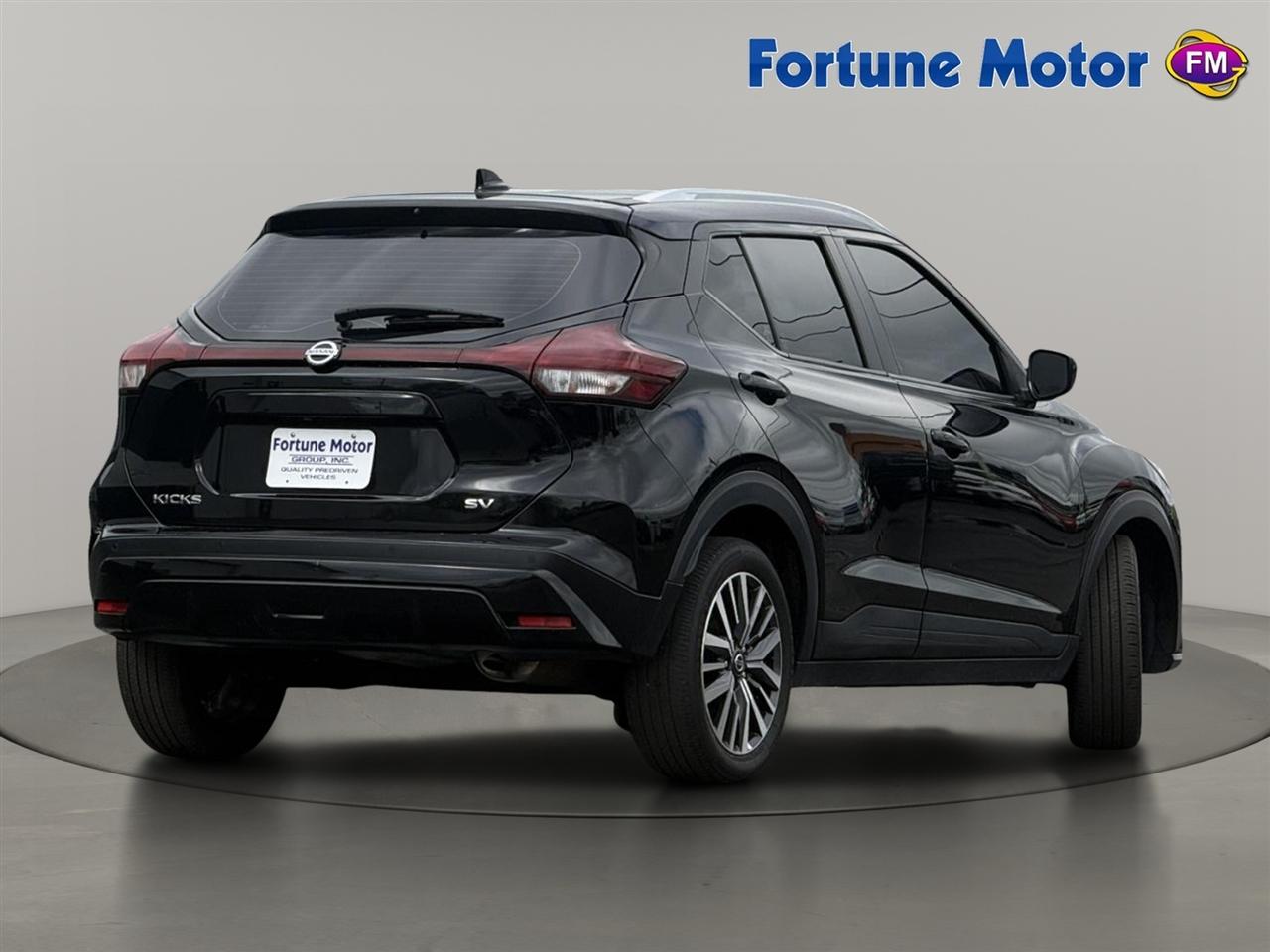 Nissan Kicks SV FWD 2021