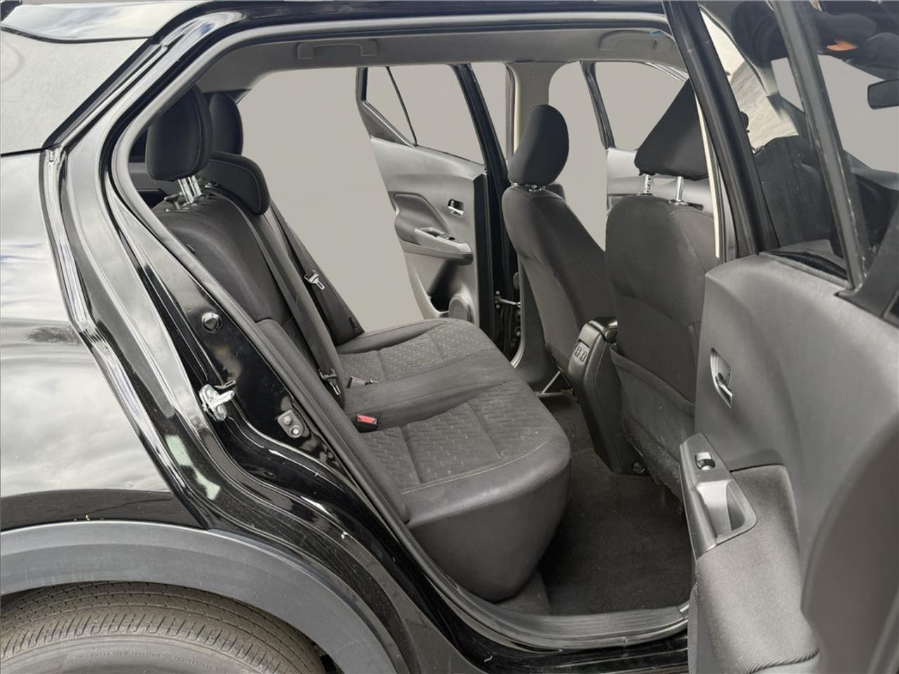 Nissan Kicks SV FWD 2021