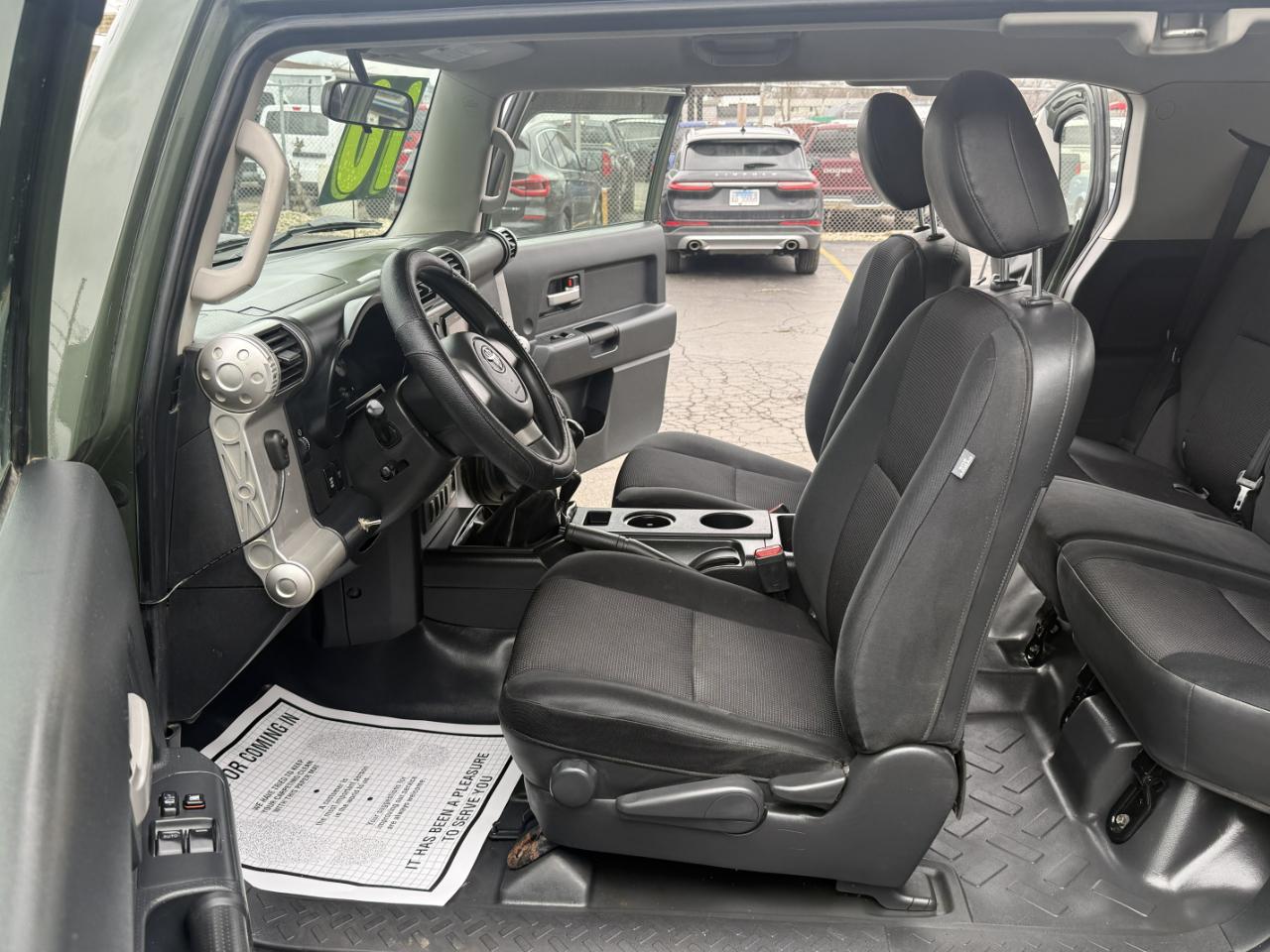 Toyota FJ Cruiser 4WD 4dr Man (Natl) 2010