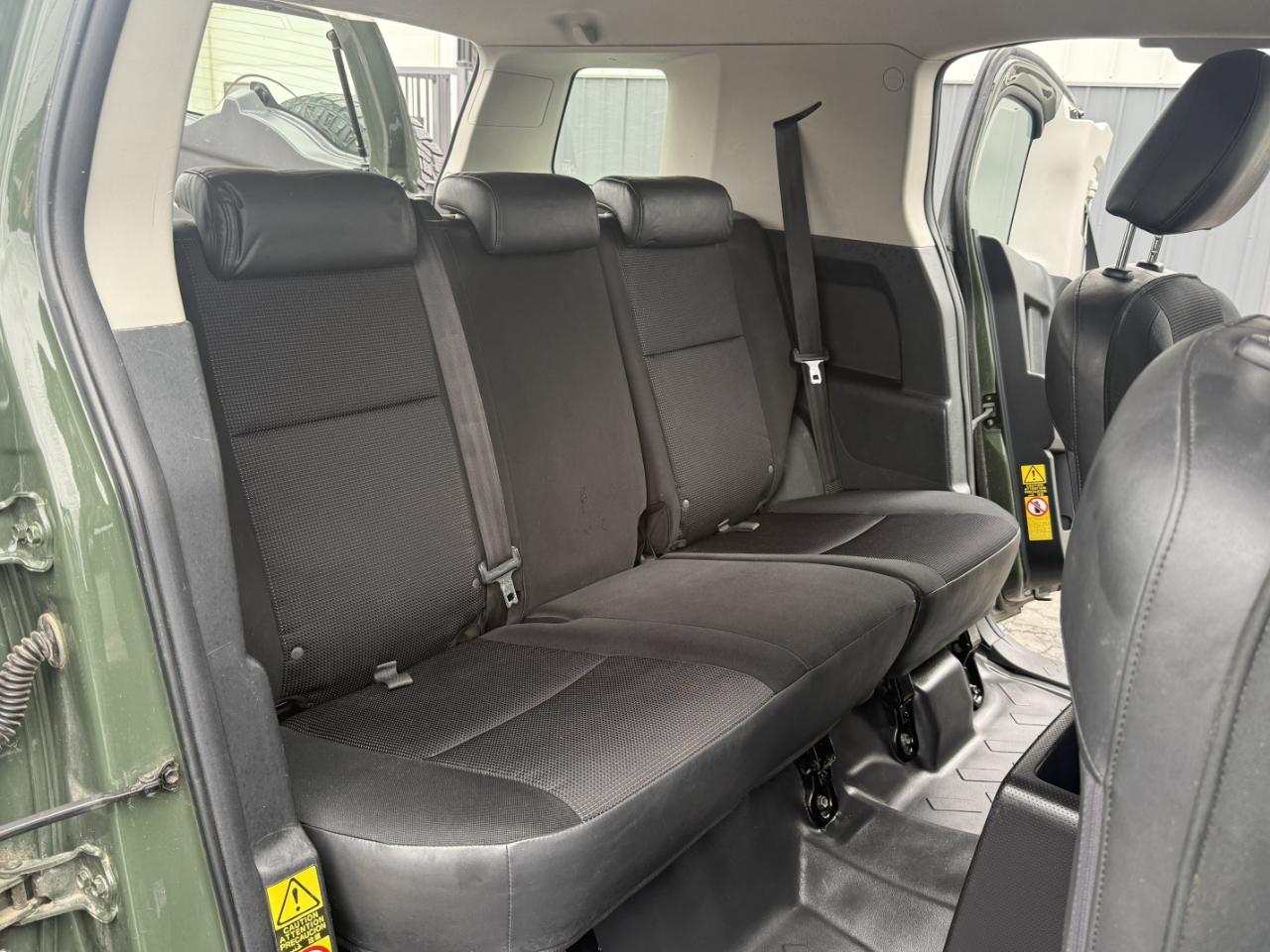 Toyota FJ Cruiser 4WD 4dr Man (Natl) 2010