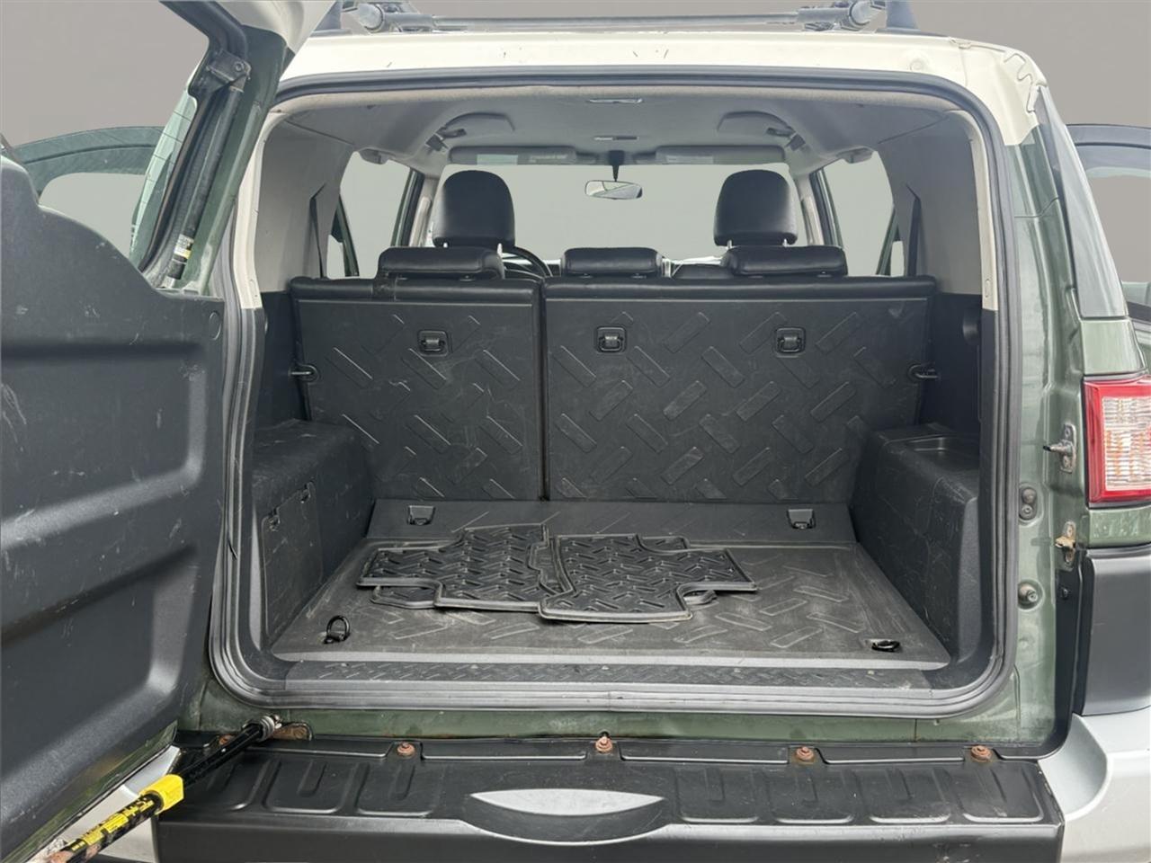 Toyota FJ Cruiser 4WD 4dr Man (Natl) 2010