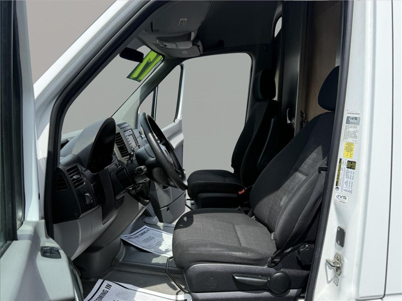 Mercedes-Benz 2500 Sprinter Vans High Roof Cargo Van 170 WB 2017