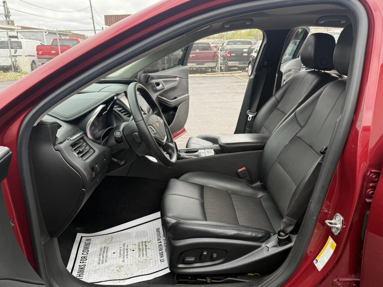 Chevrolet Impala 4dr Sdn LT w/1LT 2018