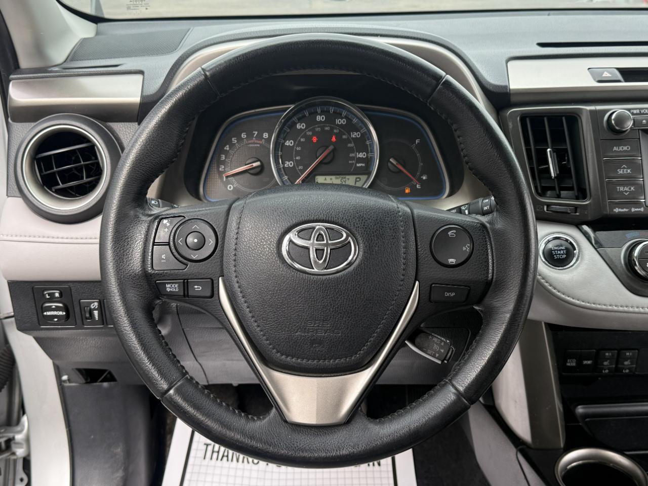Toyota RAV4 AWD 4dr Limited (Natl) 2013