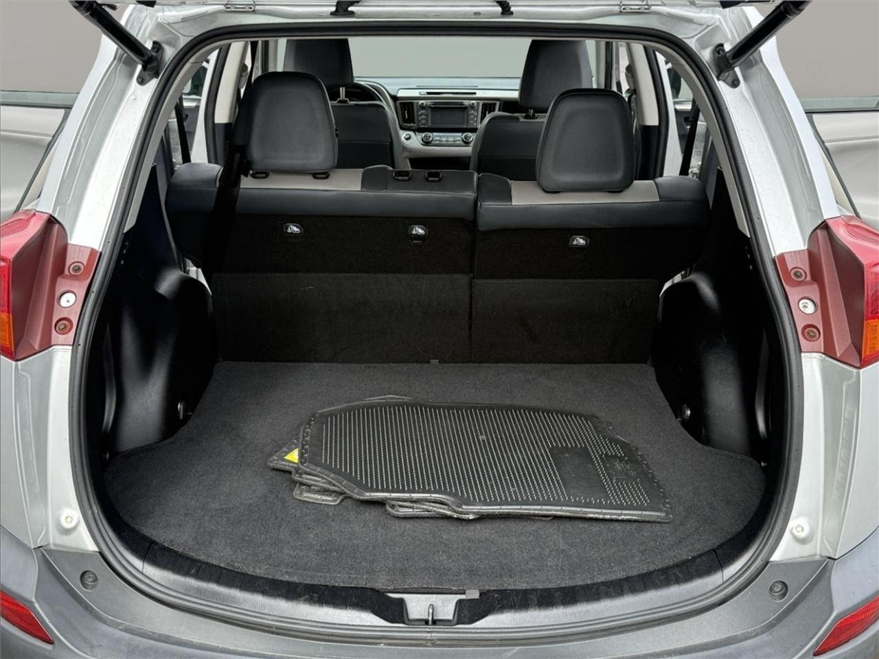 Toyota RAV4 AWD 4dr Limited (Natl) 2013