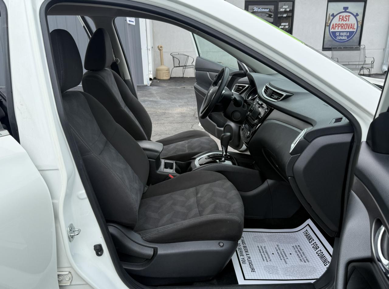 Nissan Rogue AWD 4dr SV 2016