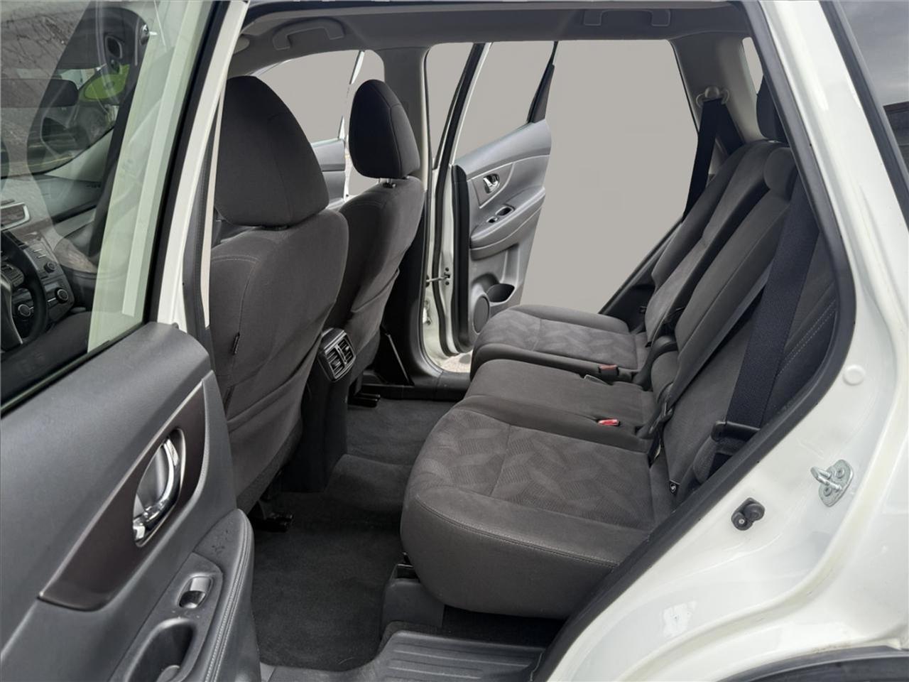 Nissan Rogue AWD 4dr SV 2016