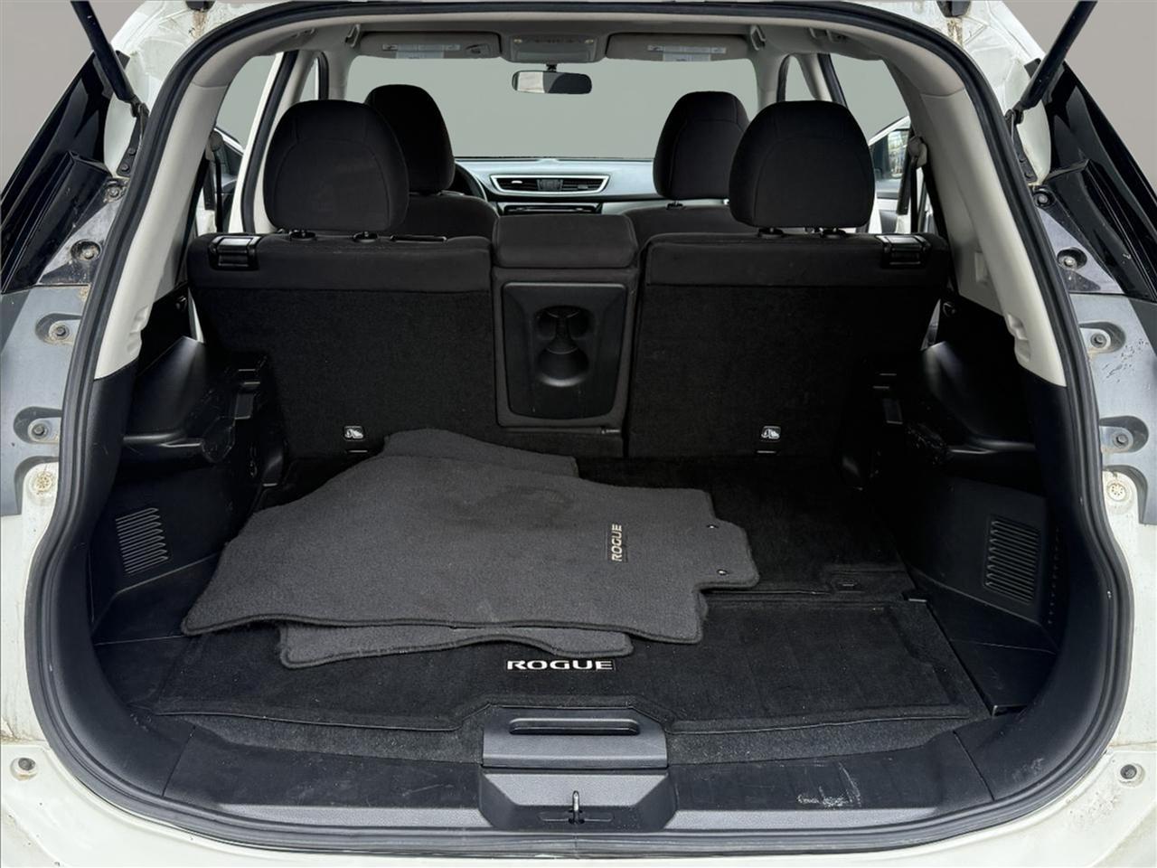 Nissan Rogue AWD 4dr SV 2016