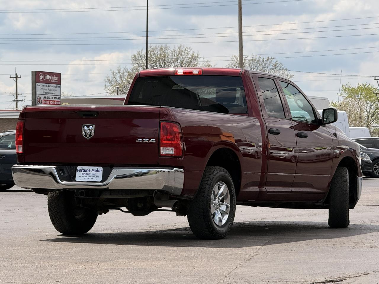 RAM 1500 Tradesman 4x4 Quad Cab 6'4" Box 2017