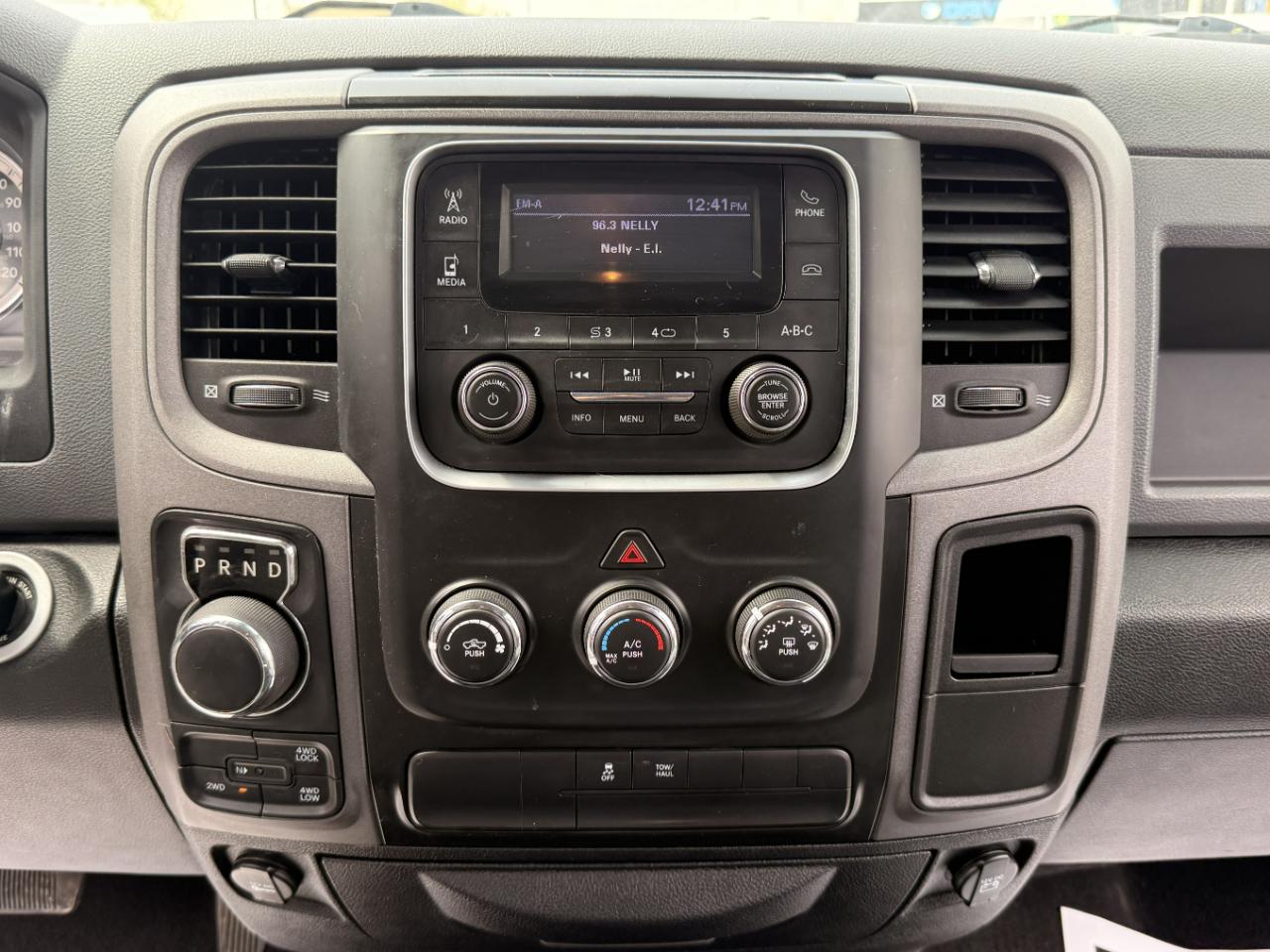 RAM 1500 Tradesman 4x4 Quad Cab 6'4" Box 2017