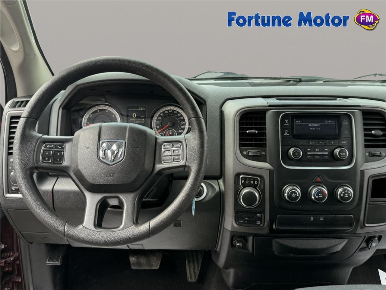 RAM 1500 Tradesman 4x4 Quad Cab 6'4" Box 2017