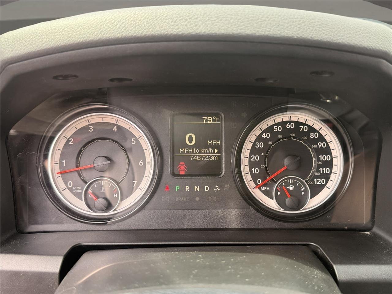 RAM 1500 Tradesman 4x4 Quad Cab 6'4" Box 2017