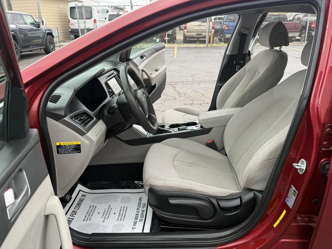 Hyundai Sonata 4dr Sdn 2.4L SE 2016