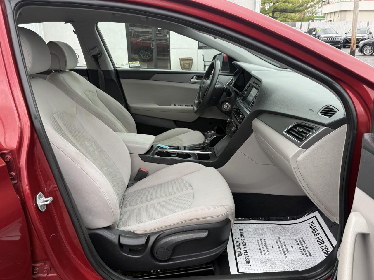 Hyundai Sonata 4dr Sdn 2.4L SE 2016