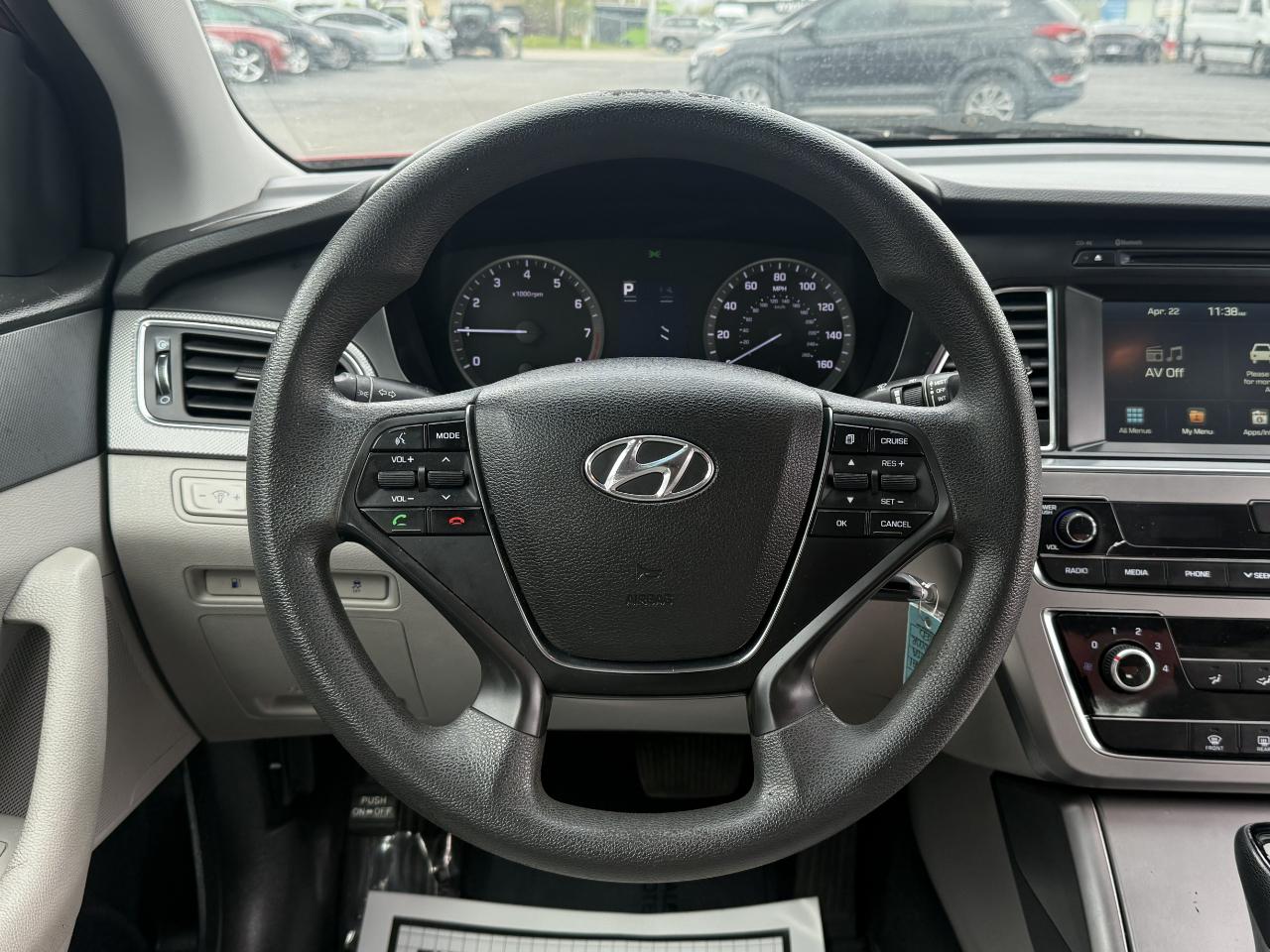 Hyundai Sonata 4dr Sdn 2.4L SE 2016