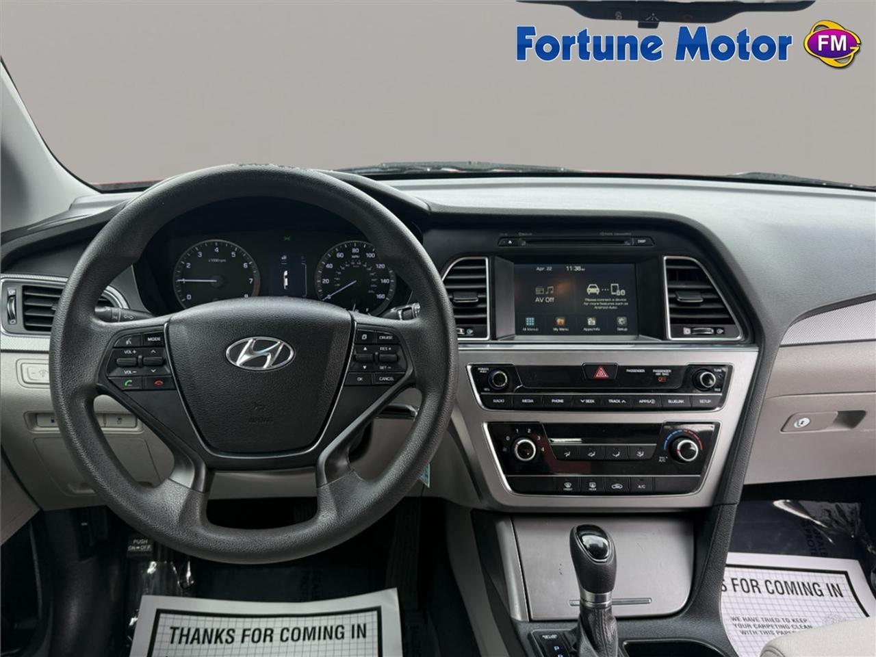 Hyundai Sonata 4dr Sdn 2.4L SE 2016