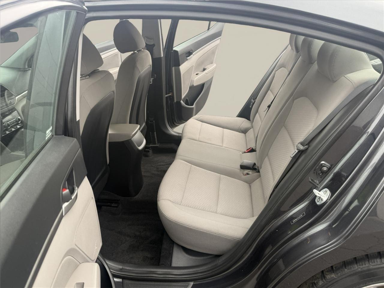 Hyundai Elantra SEL IVT 2020