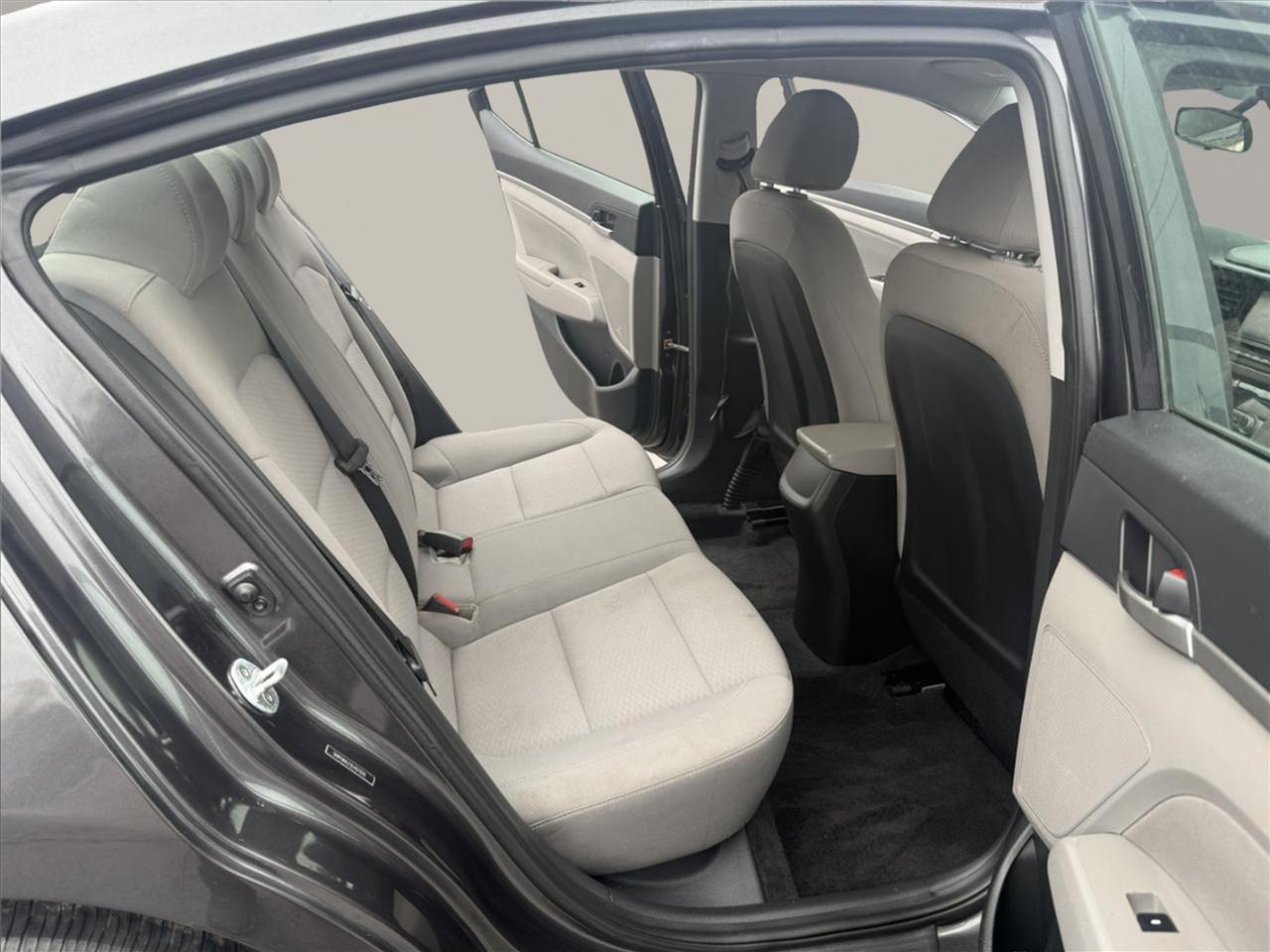 Hyundai Elantra SEL IVT 2020