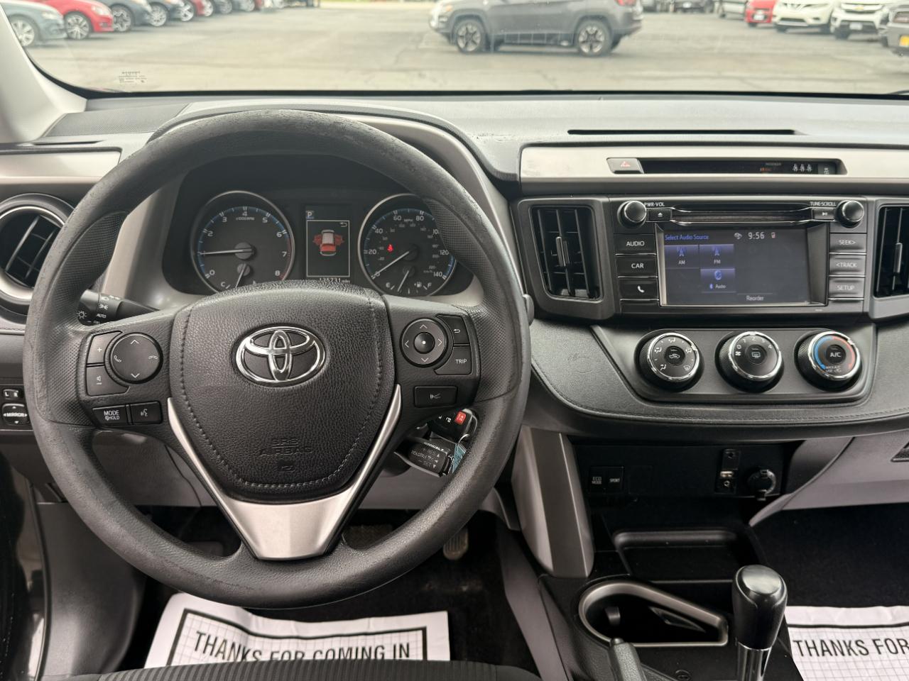 Toyota RAV4 LE FWD (Natl) 2018