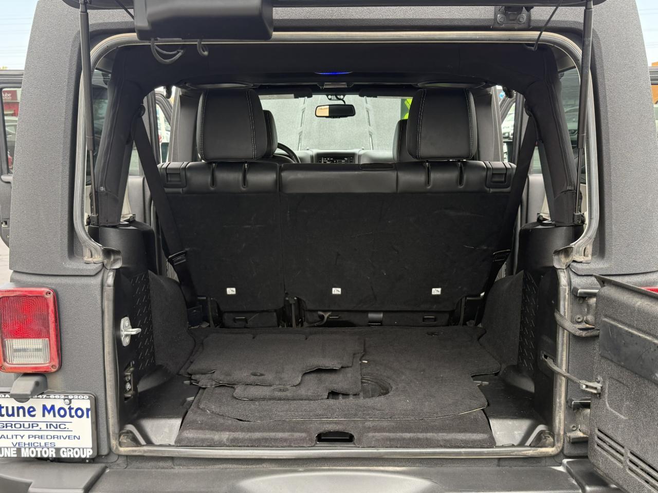 Jeep Wrangler Unlimited 4WD 4dr Rubicon 2016
