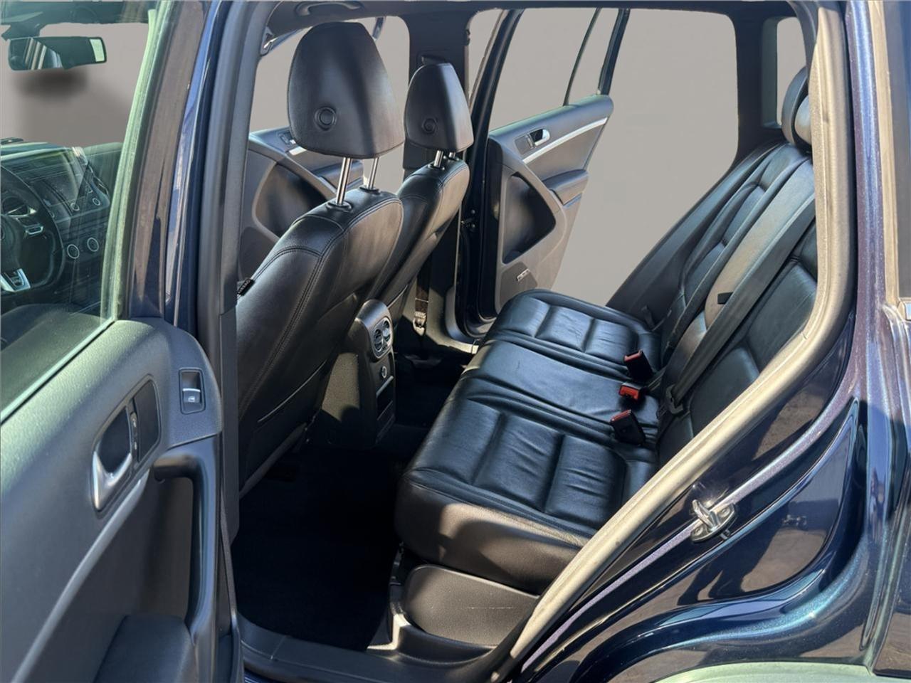 Volkswagen Tiguan 4MOTION 4dr Auto R-Line 2015