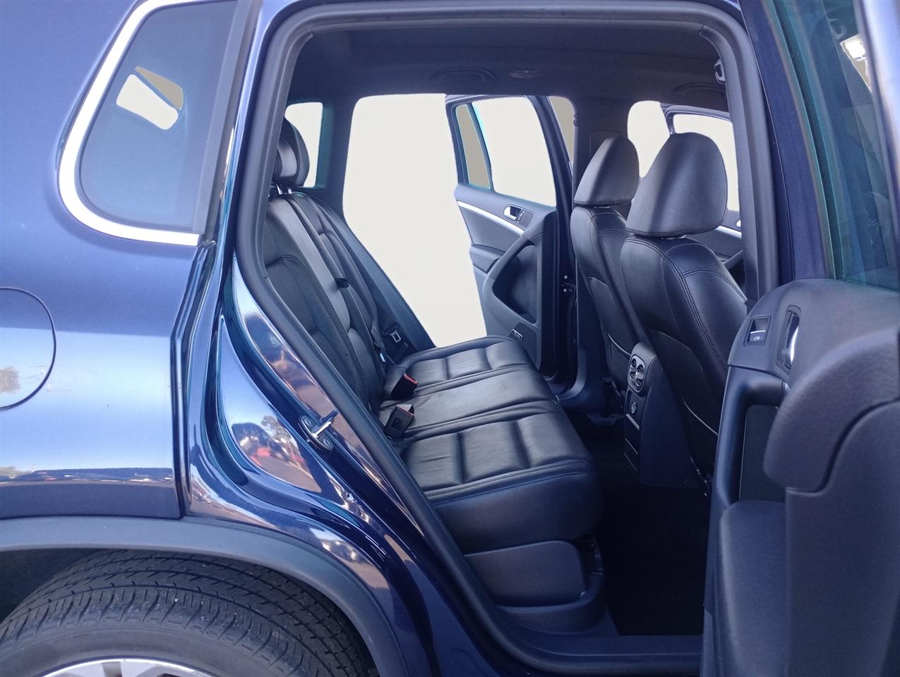 Volkswagen Tiguan 4MOTION 4dr Auto R-Line 2015