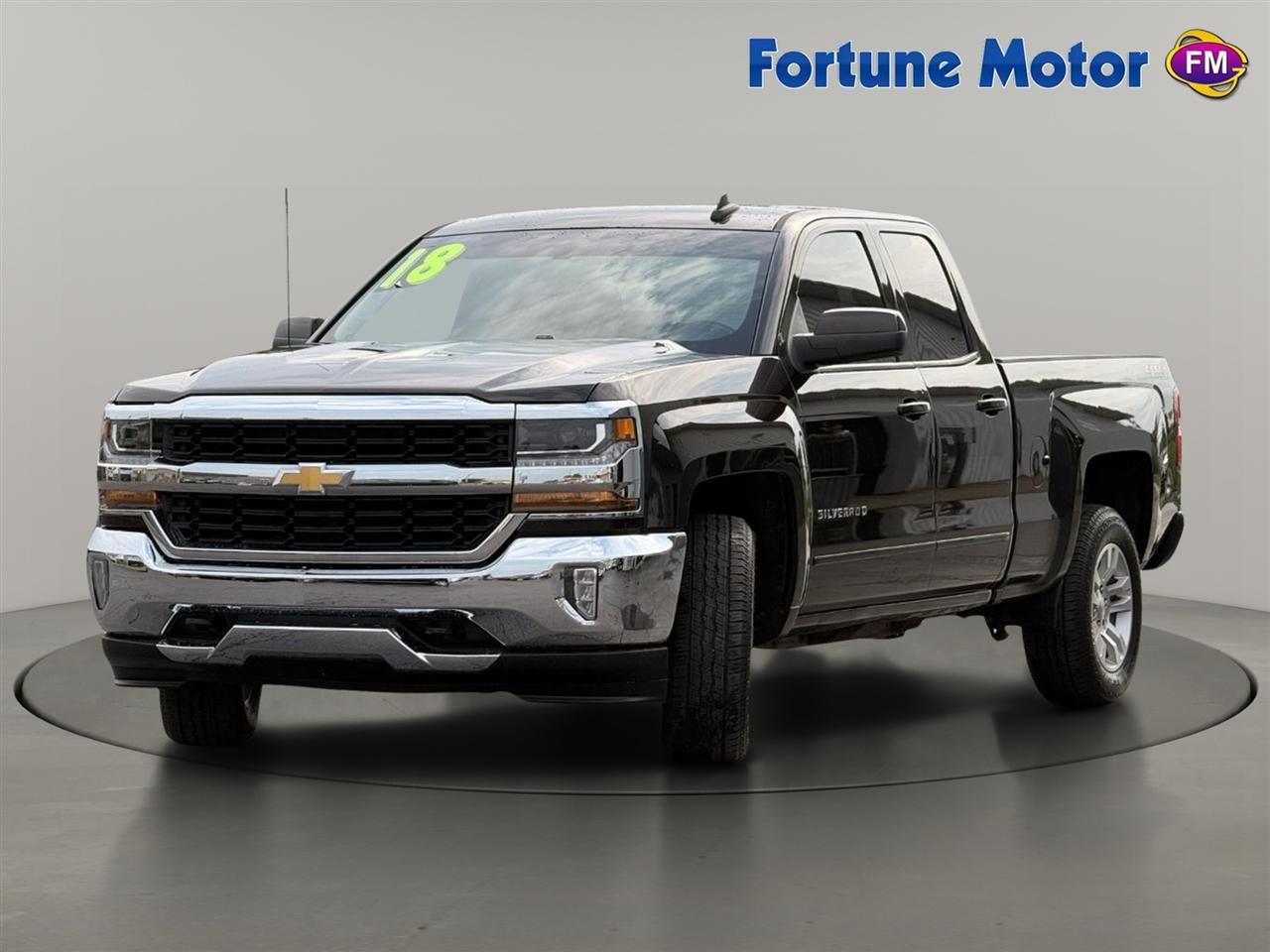 Chevrolet Silverado 1500 4WD Ext Cab 143.5" LT w/1LT 2018