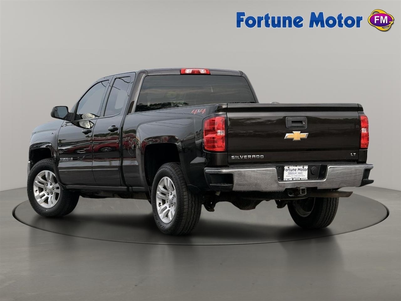 Chevrolet Silverado 1500 4WD Ext Cab 143.5" LT w/1LT 2018