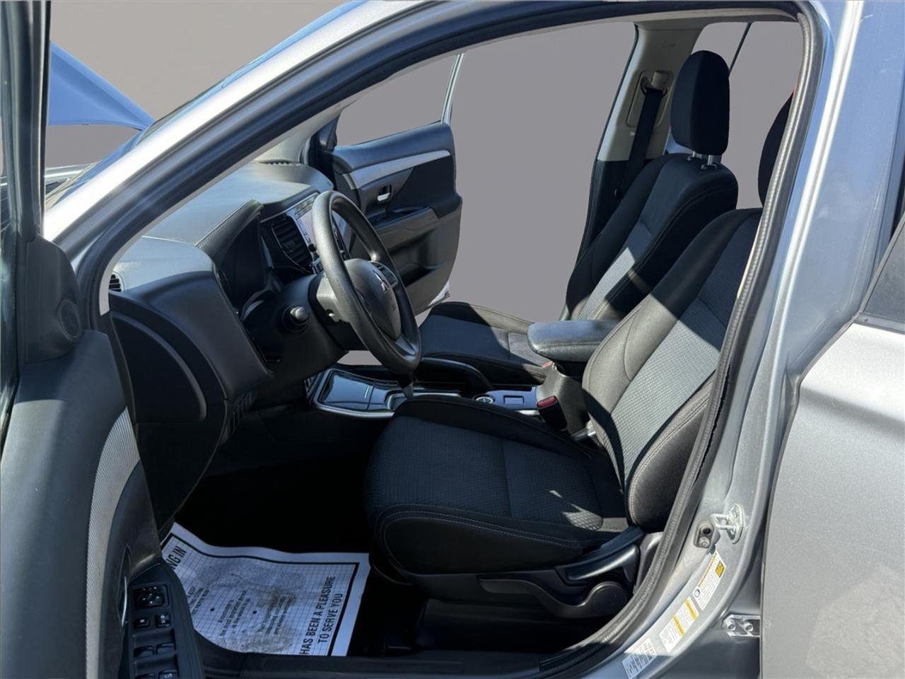 Mitsubishi Outlander SEL S-AWC 2018