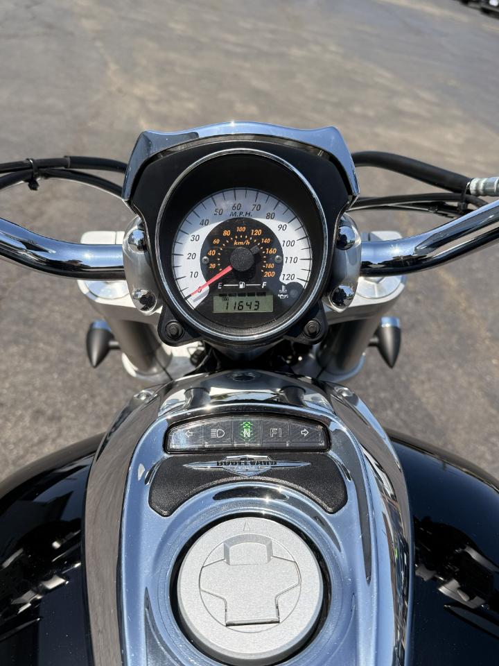 Suzuki VZ800  2008
