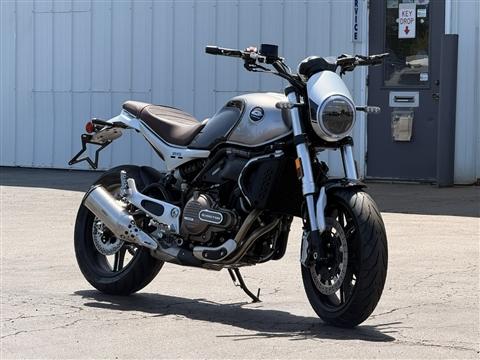 2023 QJ Motor SRV 550 