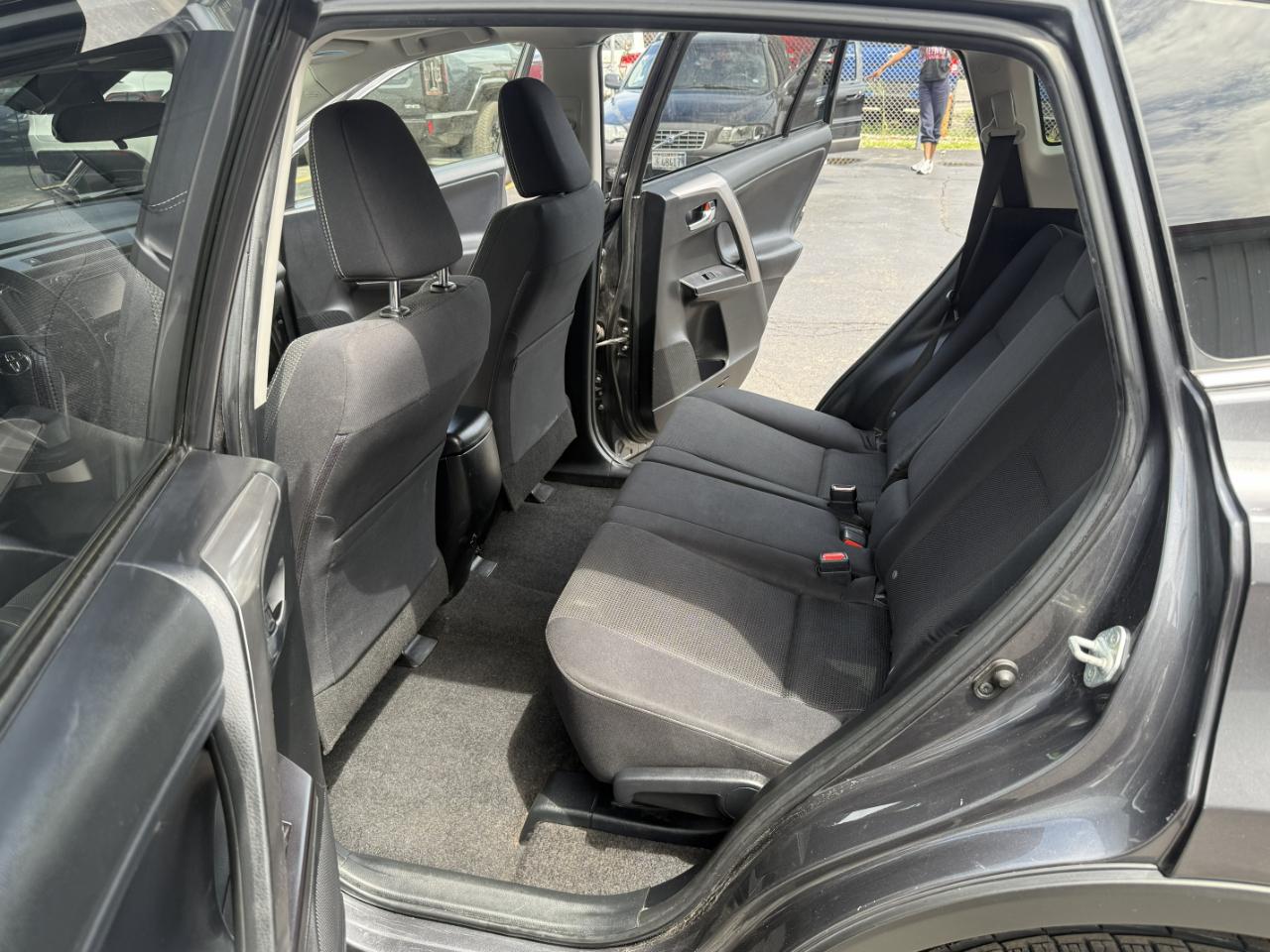 Toyota RAV4 XLE AWD 2018
