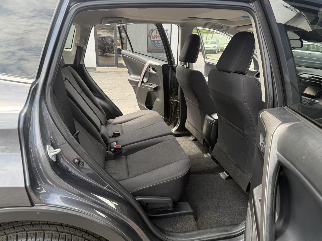 Toyota RAV4 XLE AWD 2018