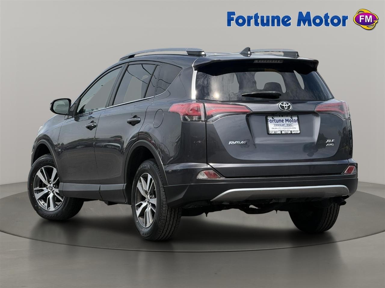 Toyota RAV4 XLE AWD 2018