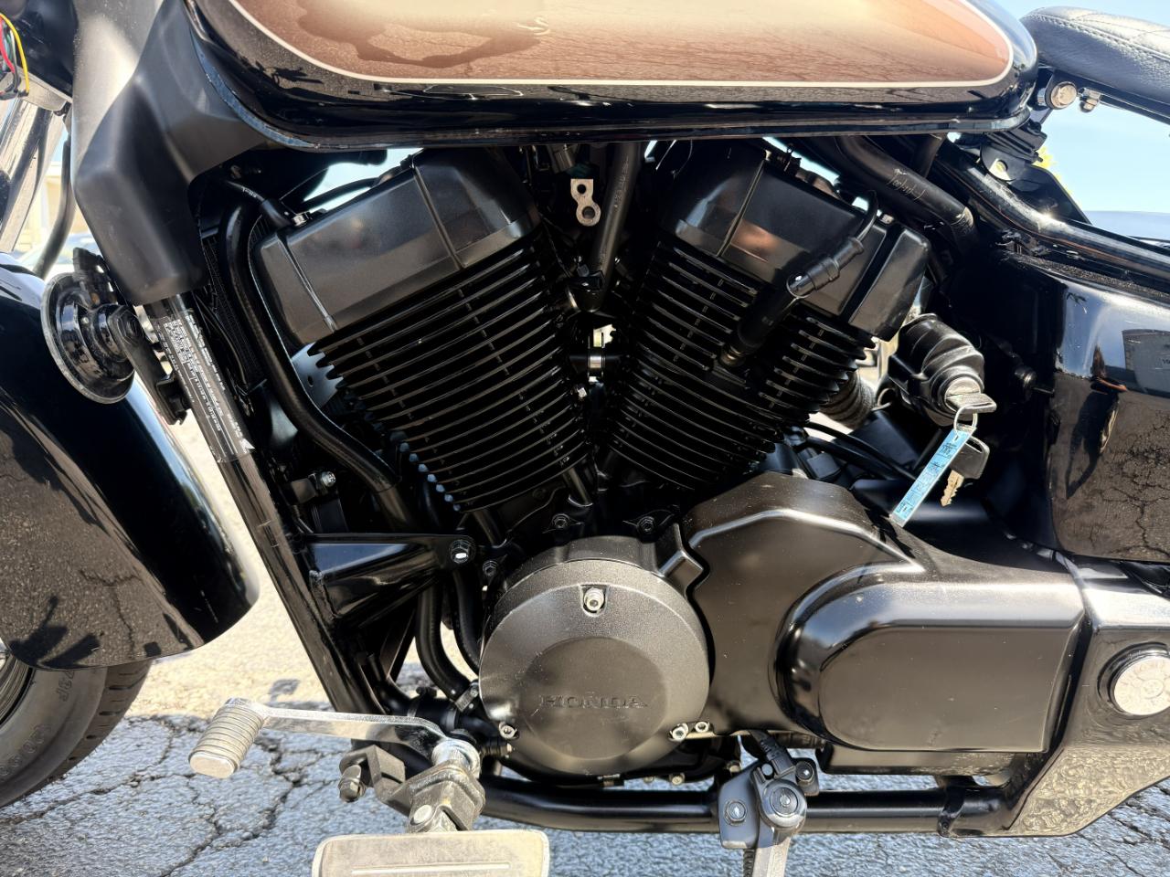 Honda VT750C (Shadow Aero)  2024
