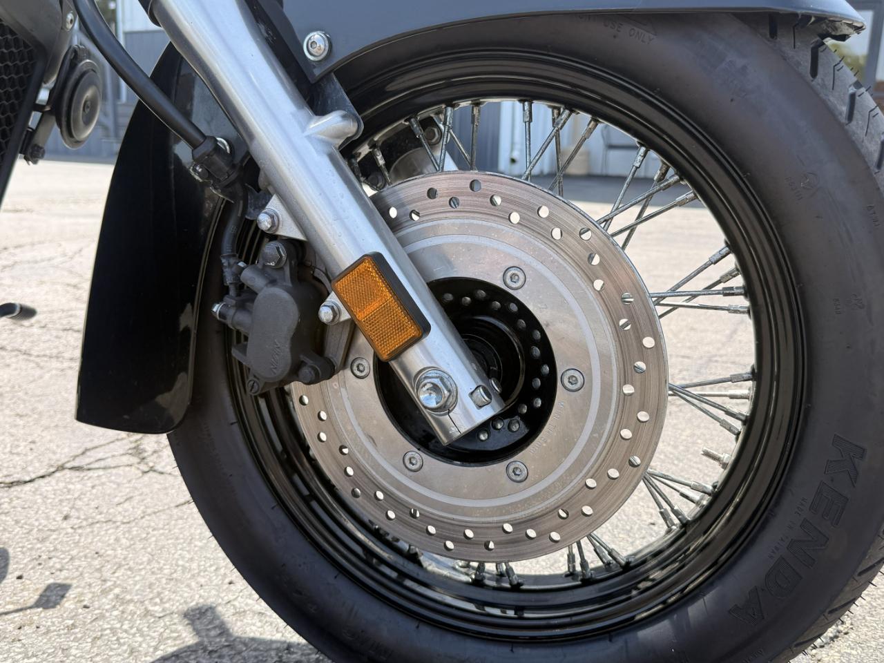 Honda VT750C (Shadow Aero)  2024