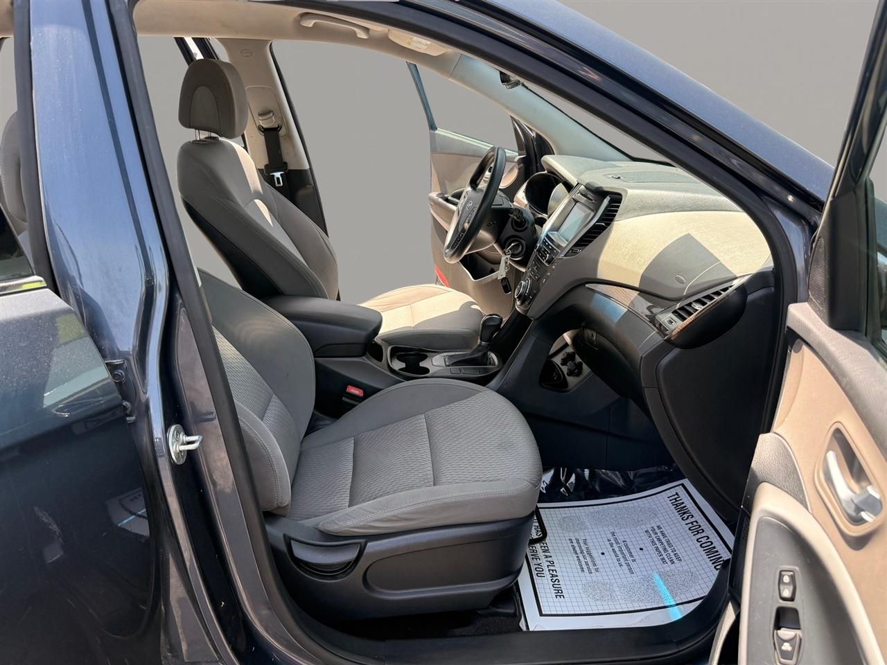 Hyundai Santa Fe SE 3.3L Auto AWD 2017