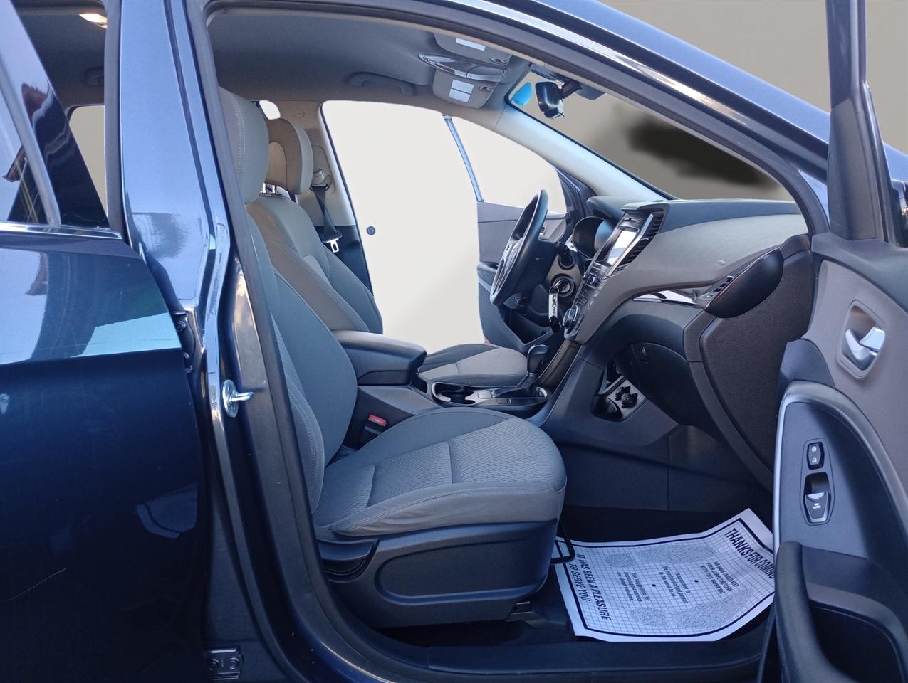 Hyundai Santa Fe SE 3.3L Auto AWD 2017