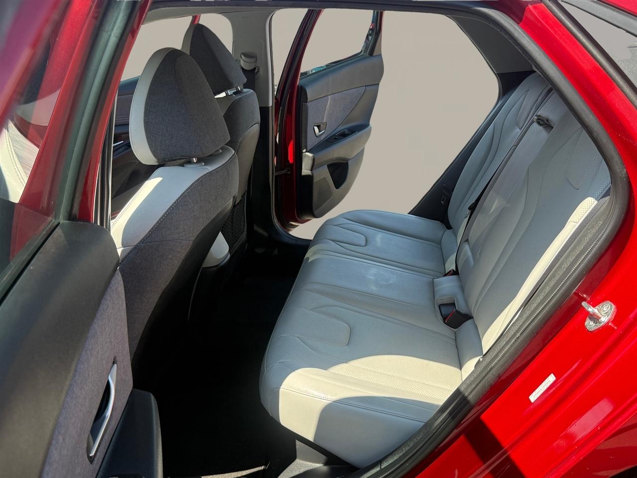 Hyundai Elantra Hybrid Limited DCT 2023