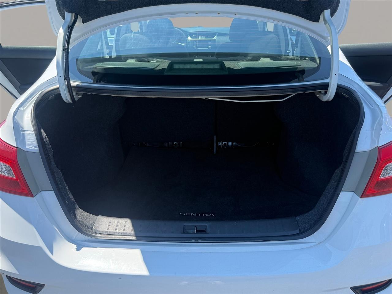 Nissan Sentra S CVT 2018